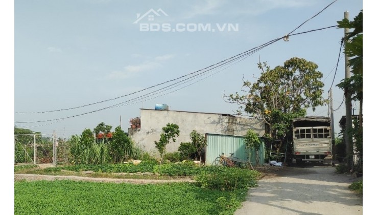 Kẹt tiền bán gấp 200m2 đất Nguyễn Thị Rành trả nợ Ngân hàng 460trbao sang tên.